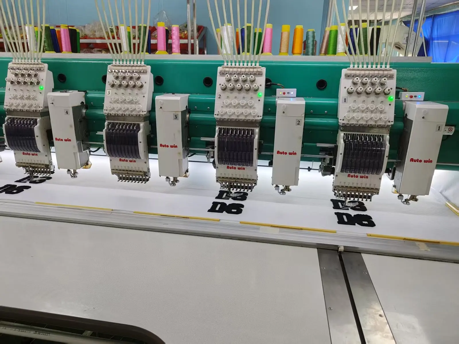 custom embroidered jacket manufacturer (2)